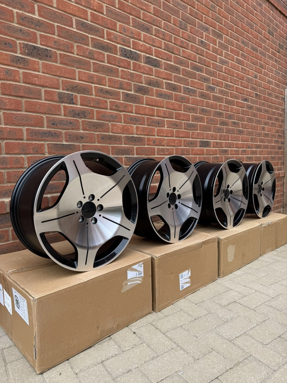 19 inch Maybach style staggered alloy wheels for Mercedes, gloss black polished face